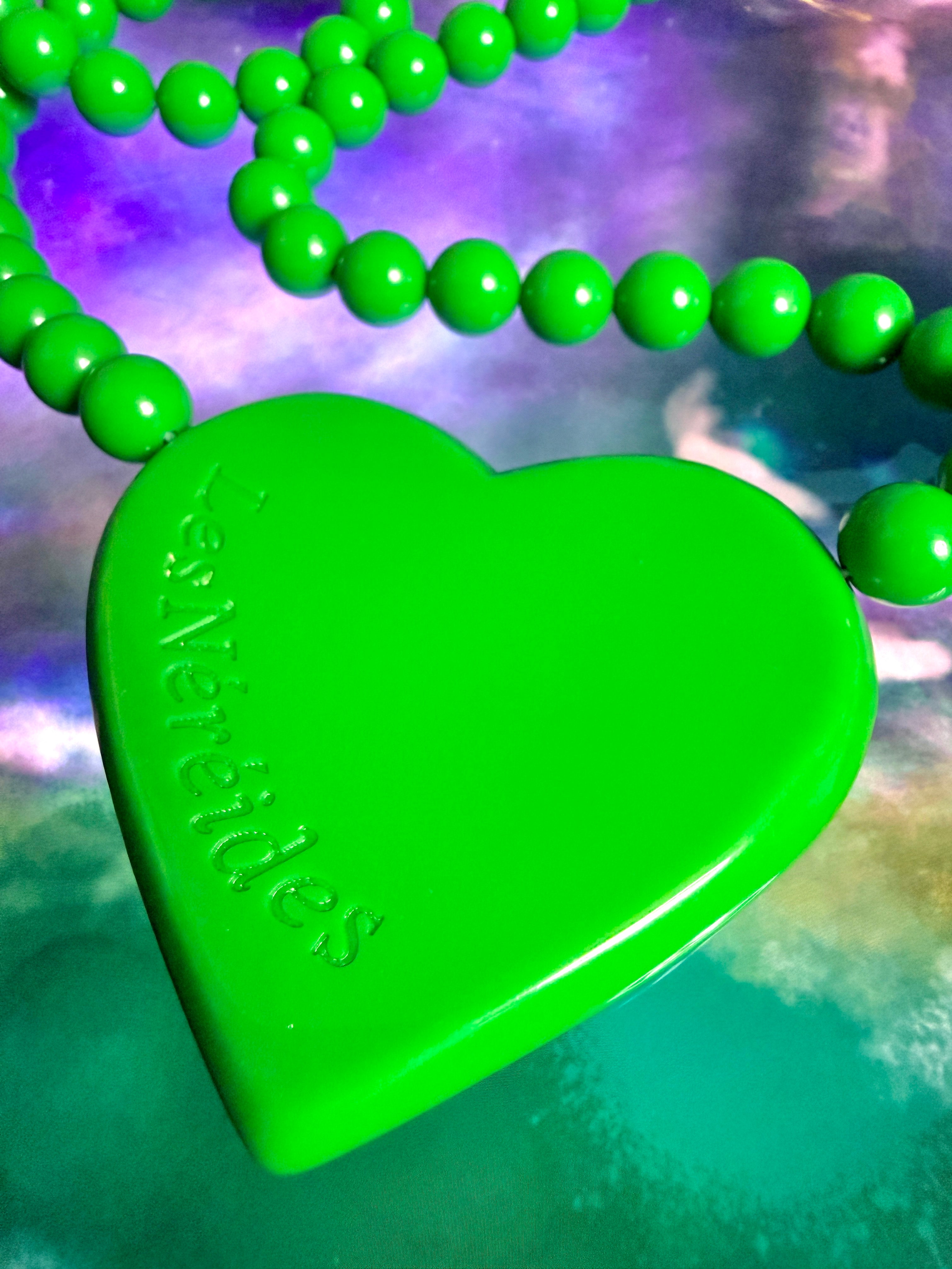 Vintage Y2K Les Néréides Green Heart Necklace