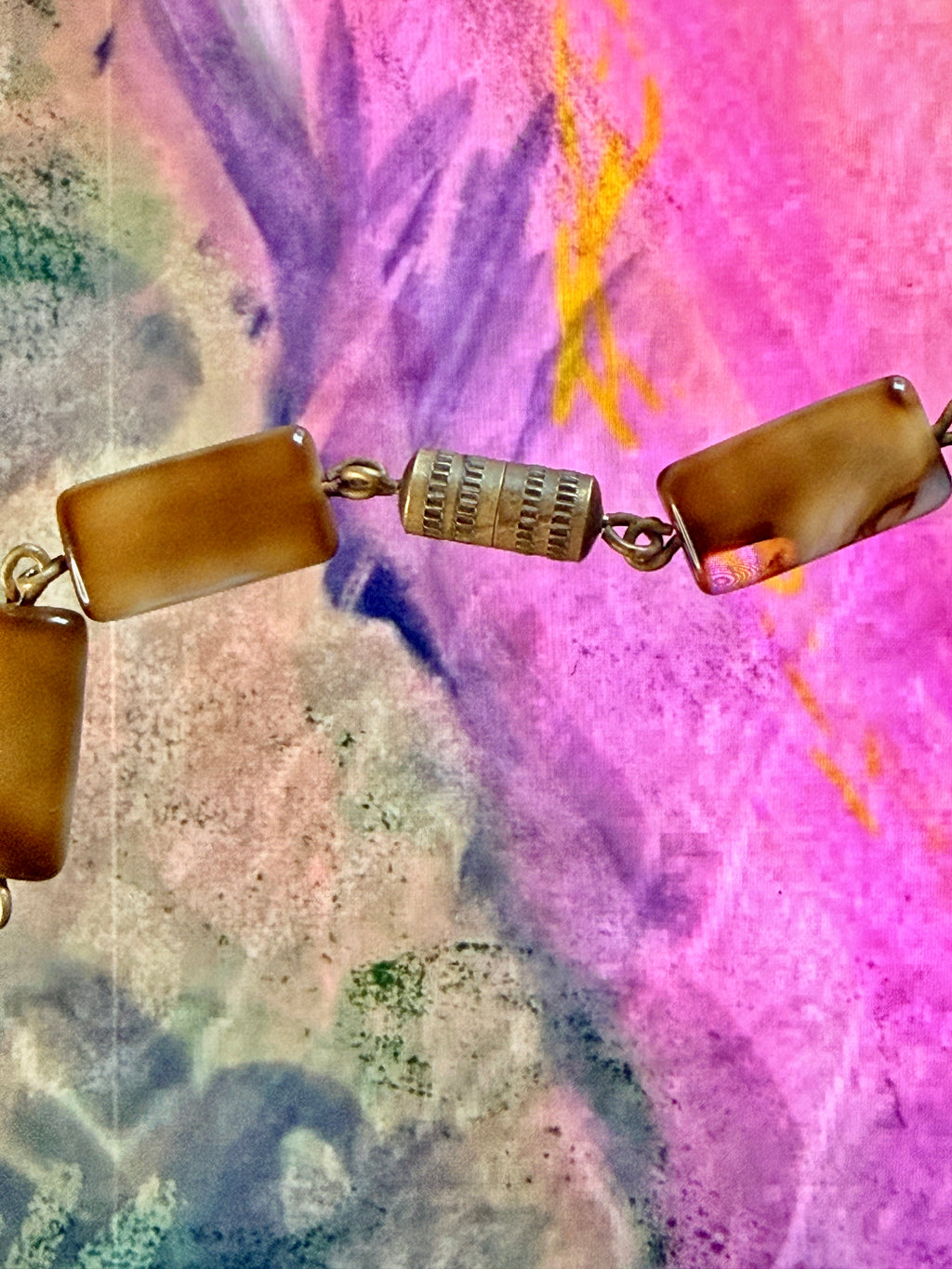 Vintage Art Deco Faux-Agate Molded Glass Bead Necklace
