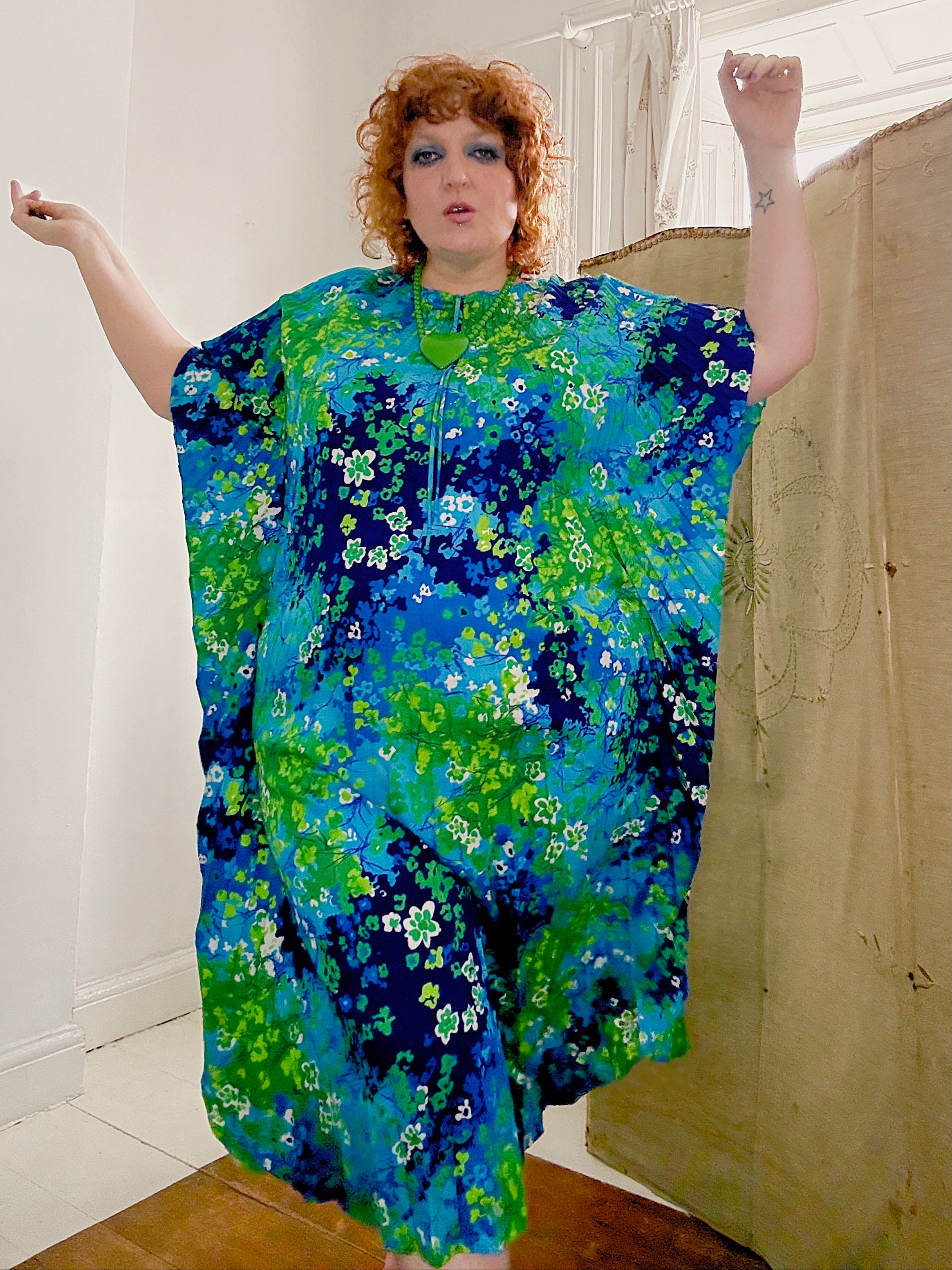 Vintage Floral PsychedelicPleated Kaftan
