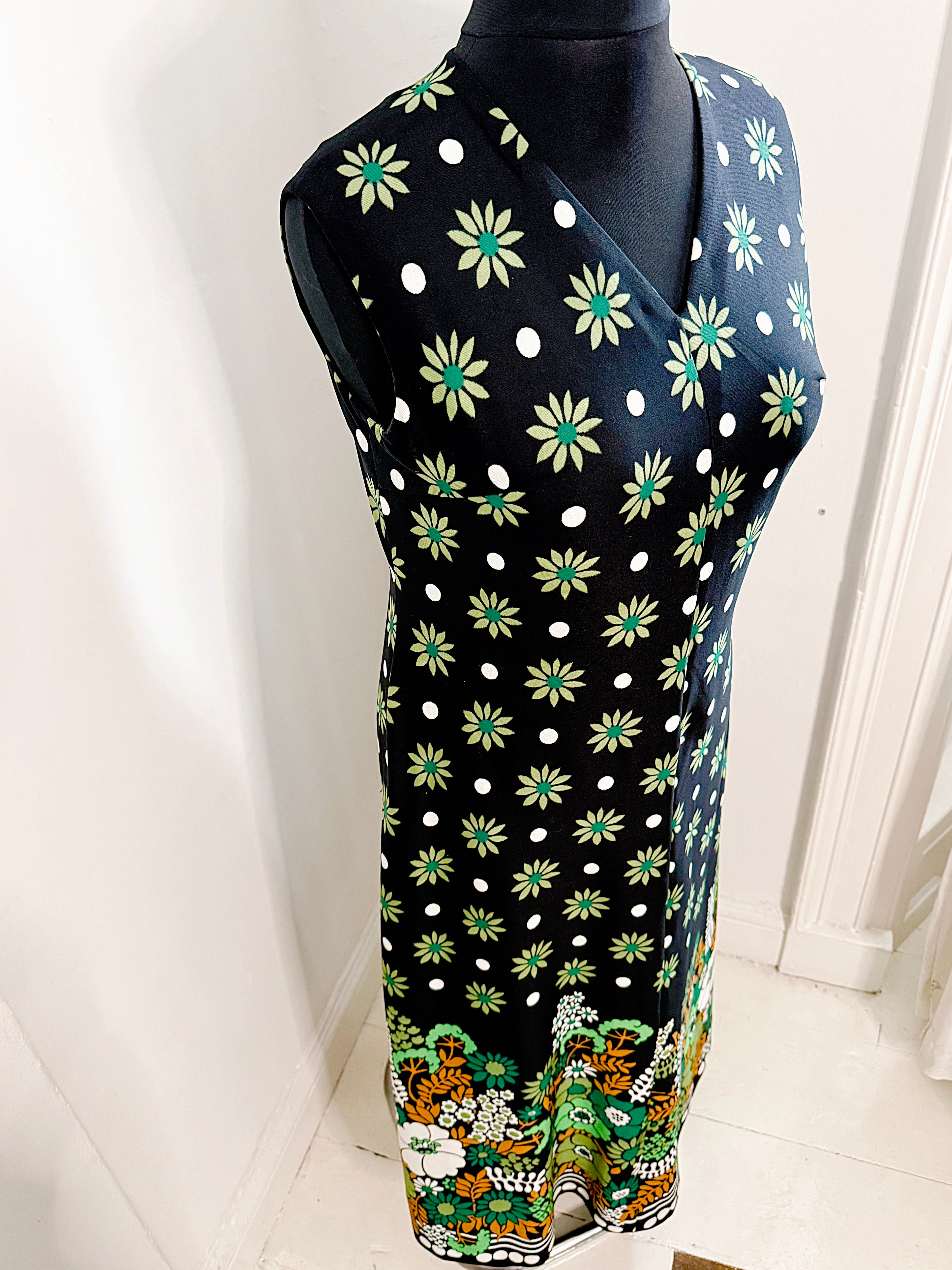 70s Flower Power Vintage Maxi Dress