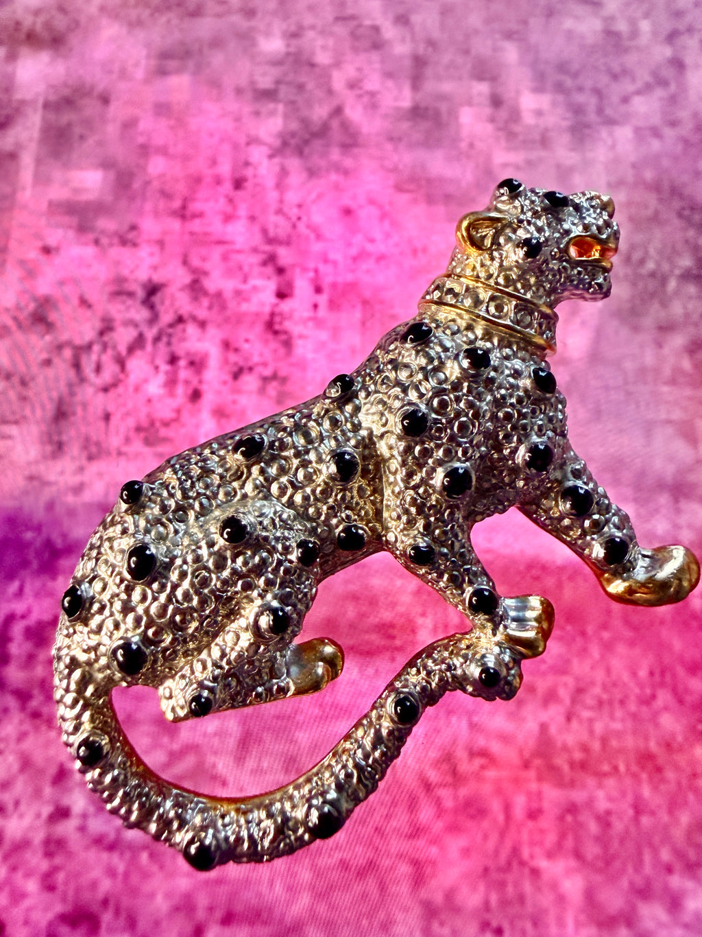 Vintage 1980s/90s Spotted Leopard Brooch