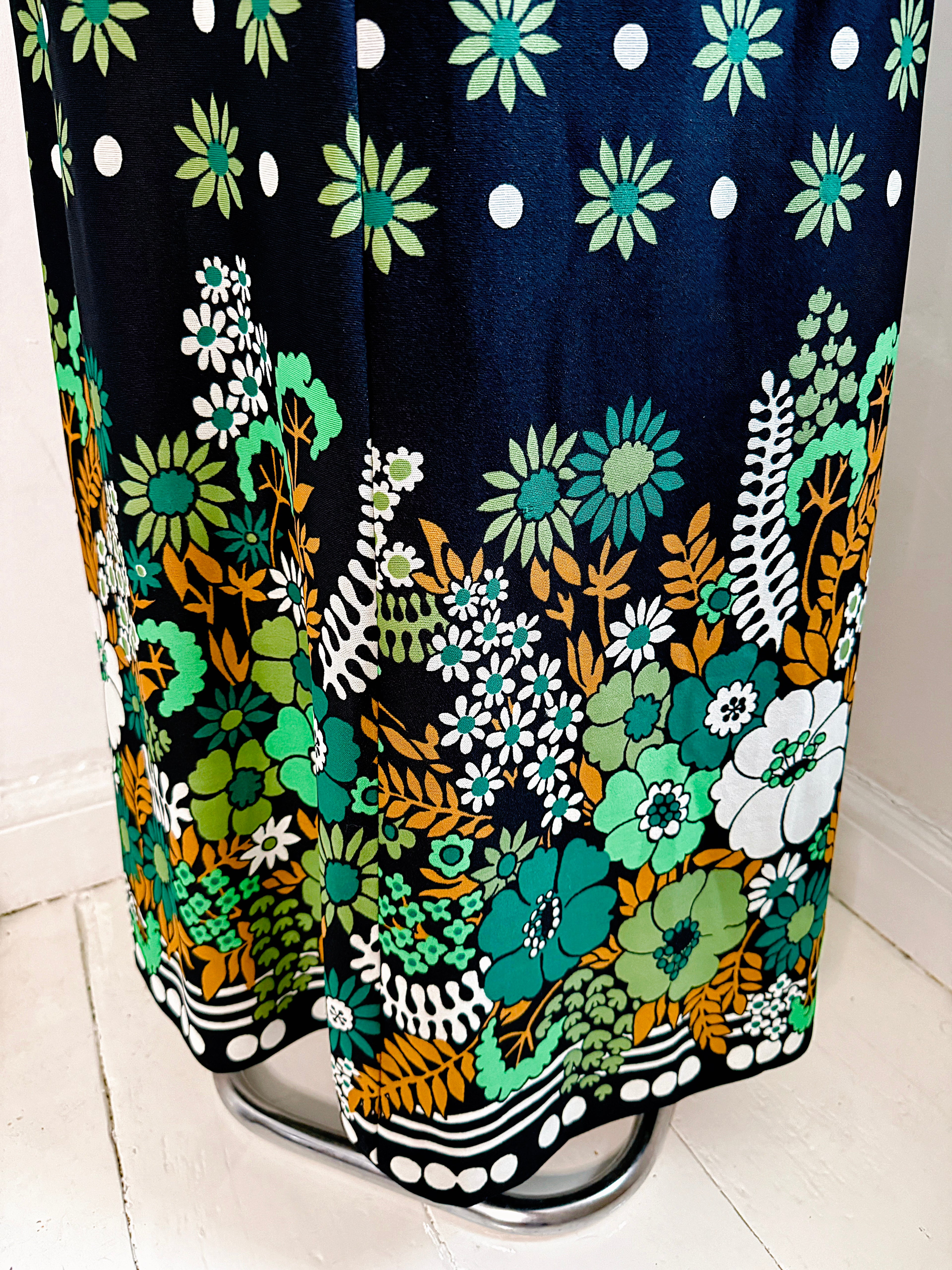 70s Flower Power Vintage Maxi Dress