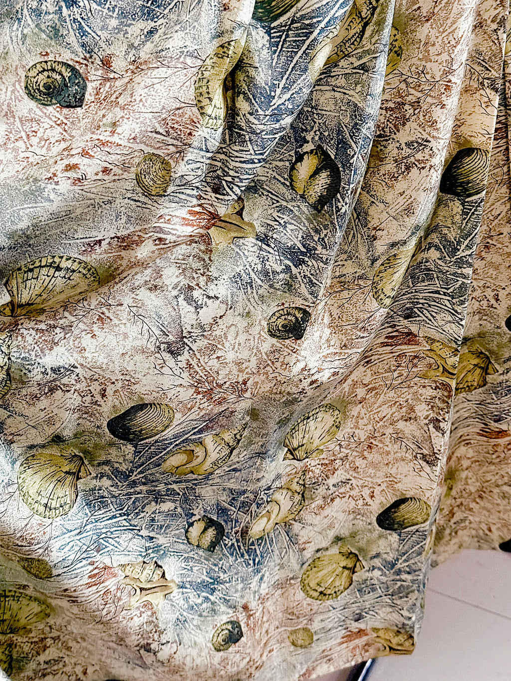 Quirky vintage shell skirt