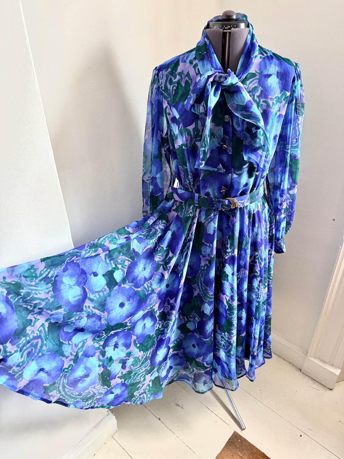 80s Stunning Blue Floral Designer Dress