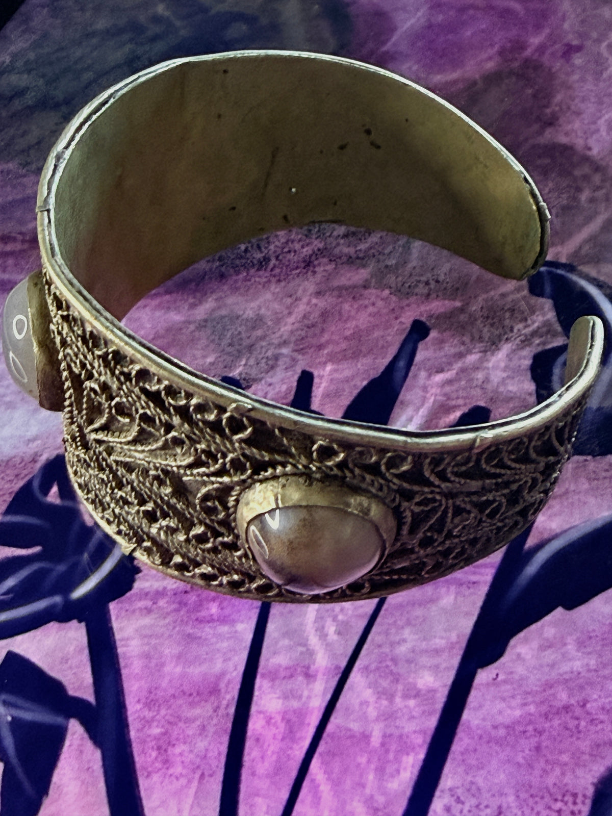 Vintage Yemeni Filigree Cuff Bracelet with Agate Stones