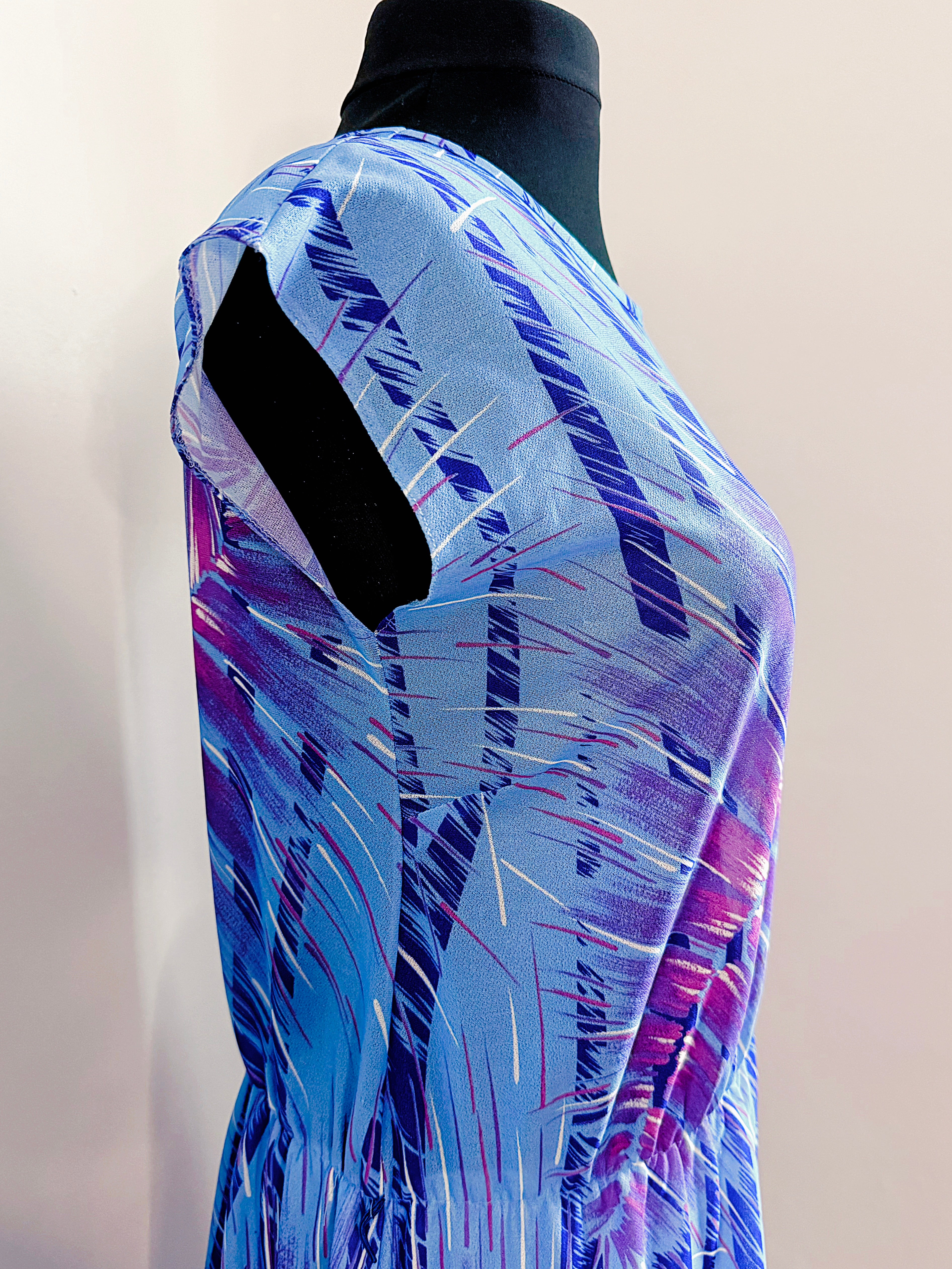 80s Feather Print Midi Dress