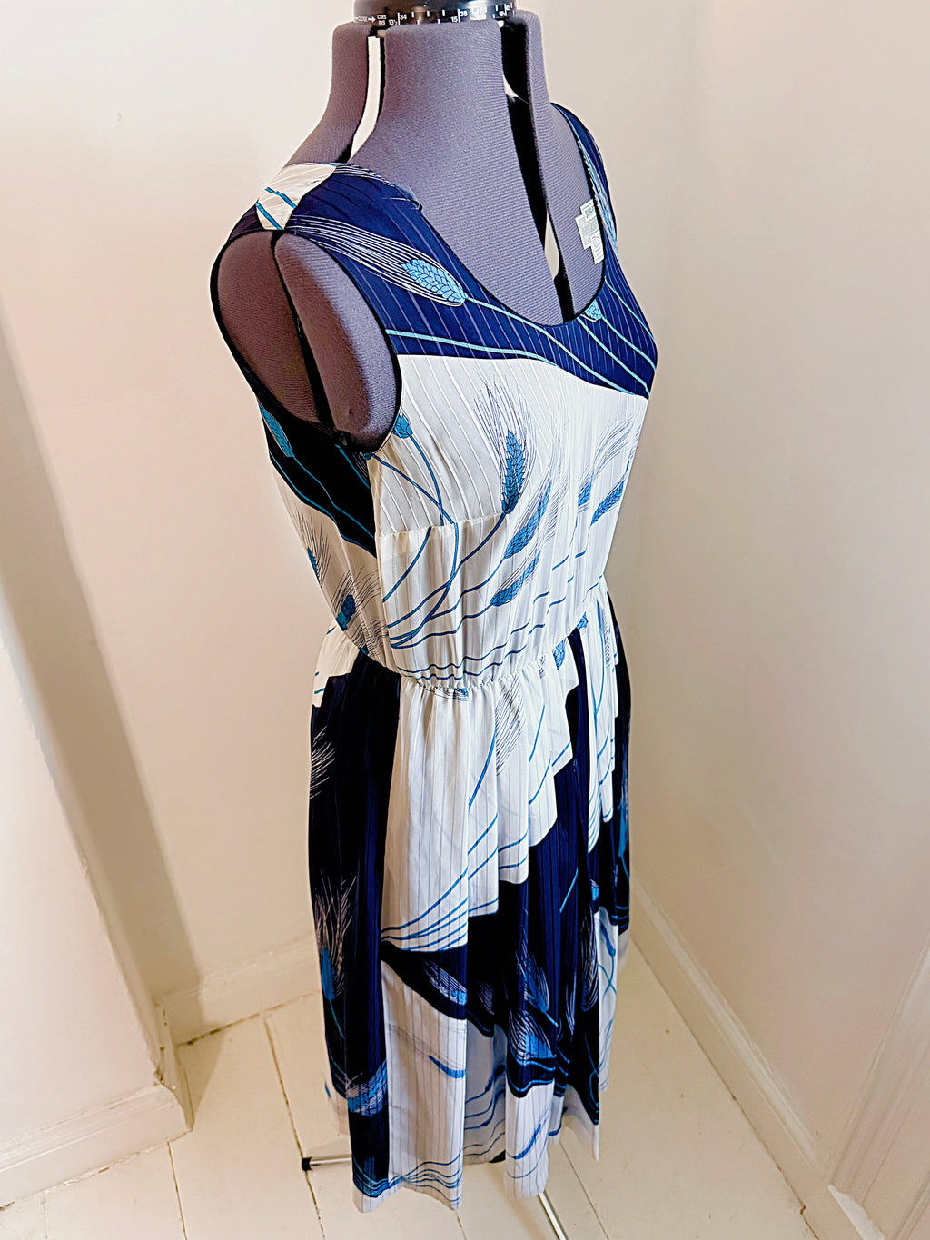 80s Quirky Wheat Dress