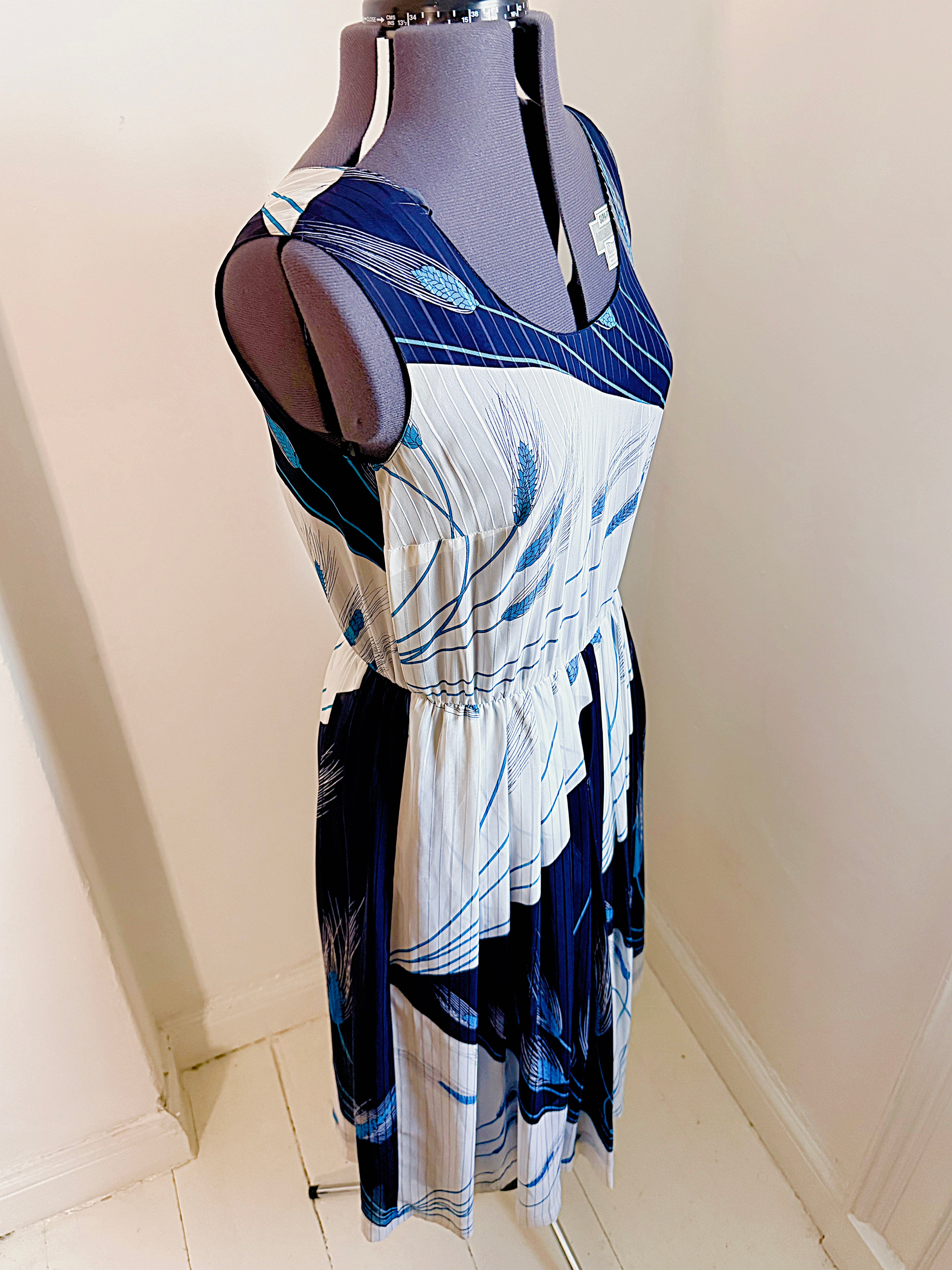 80s Quirky Wheat Dress