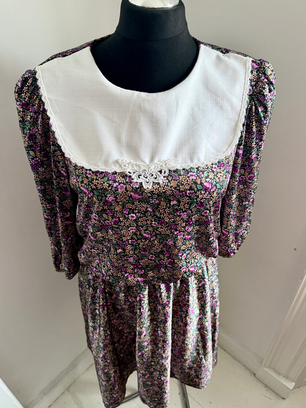 80s Ditsy Floral Lace Bib Dress