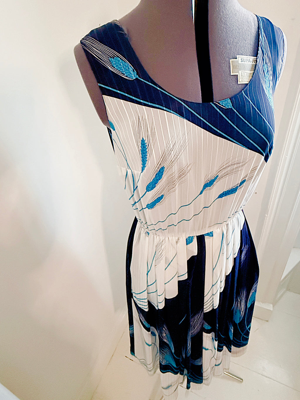 80s Quirky Wheat Dress