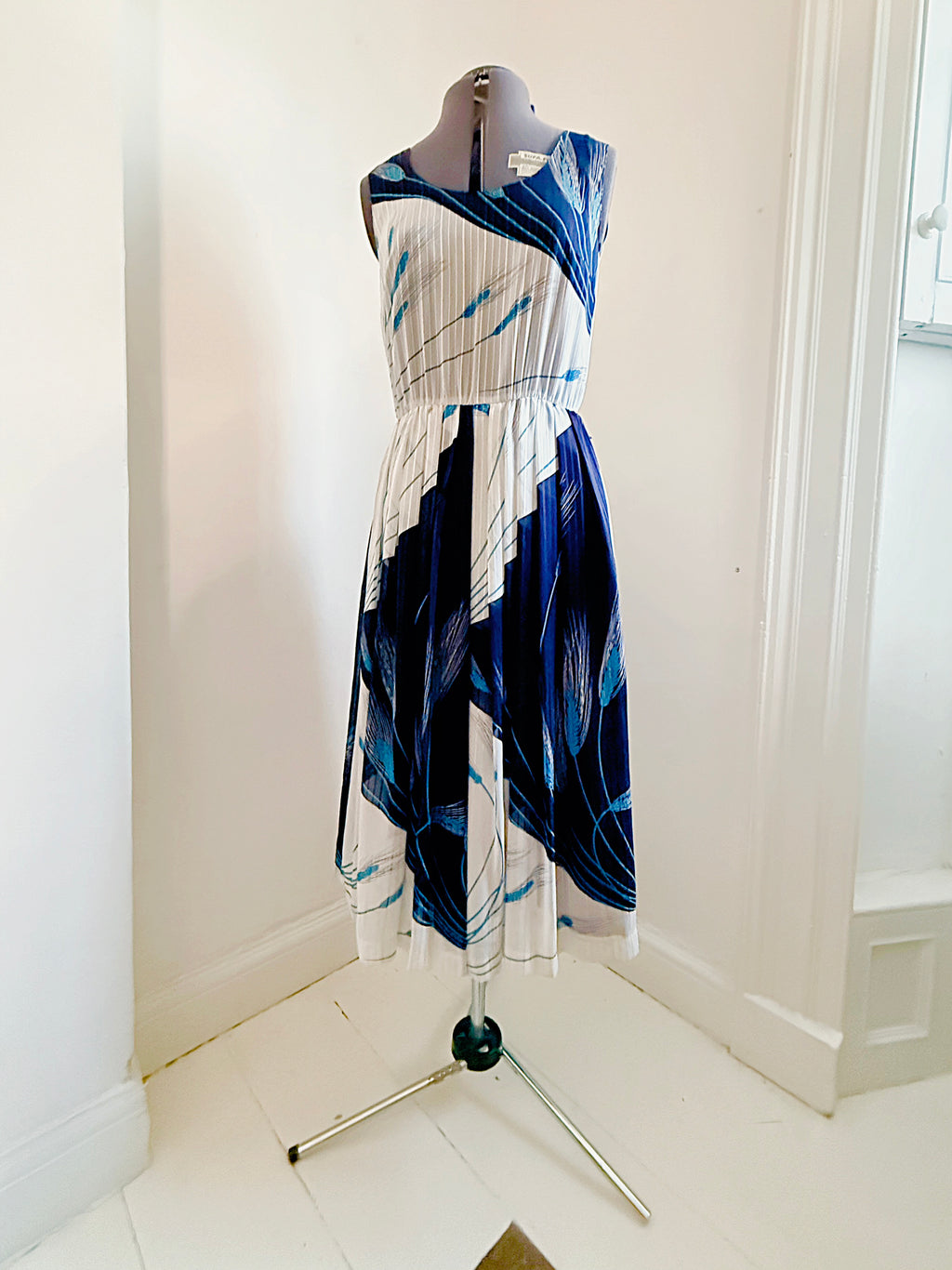 80s Quirky Wheat Dress