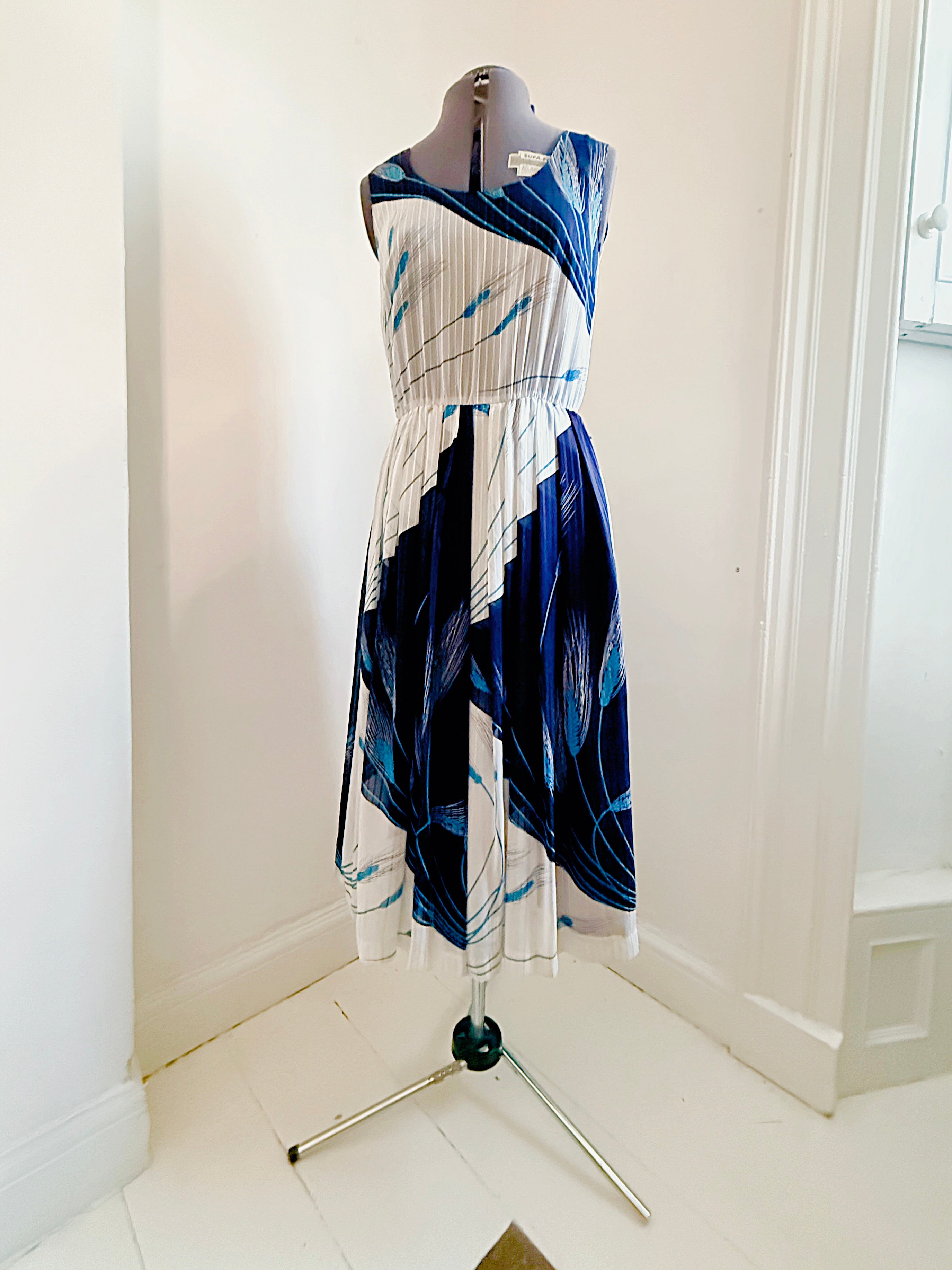 80s Quirky Wheat Dress