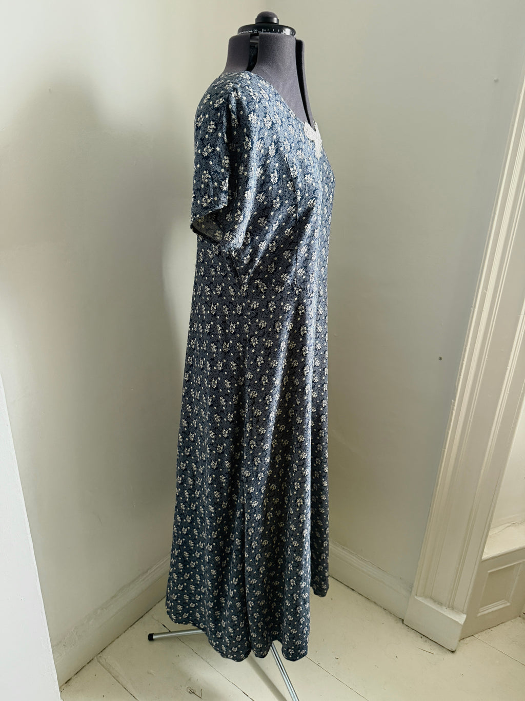 80s Maxi Dress Grunge Style