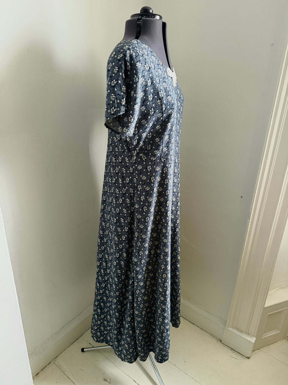 80s Maxi Dress Grunge Style