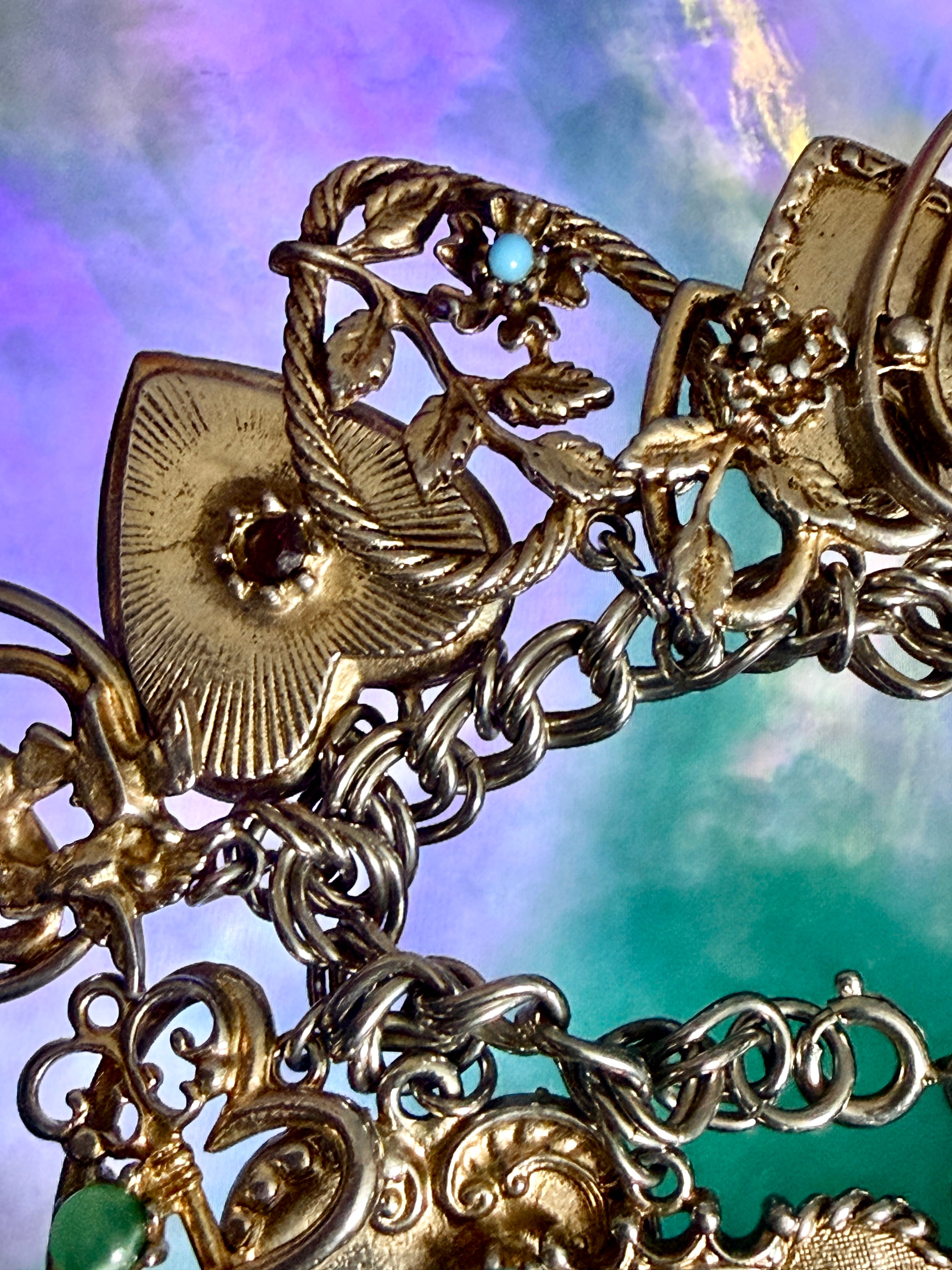 Vintage mid-century sweetheart charm bracelet